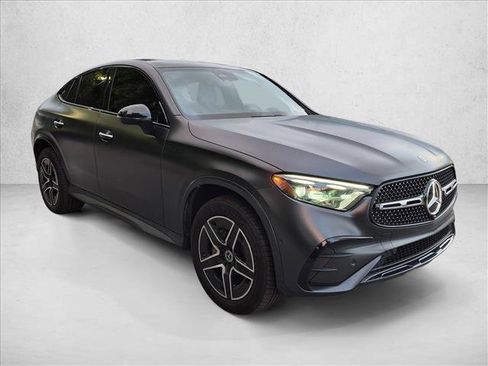 Used 2024 Mercedes-Benz GLC 300 4MATIC image 4