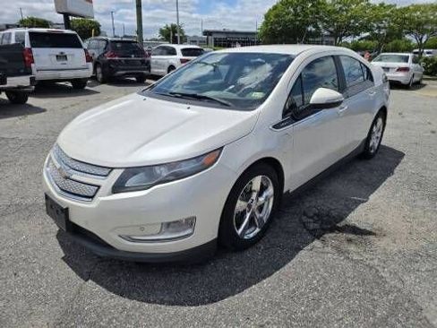 Used 2014 Chevrolet Volt Premium w/ Premium Trim Package image 3