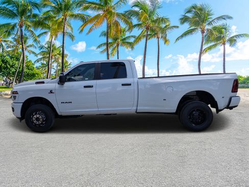New 2026 RAM 3500 Big Horn AWD/4WD image 6