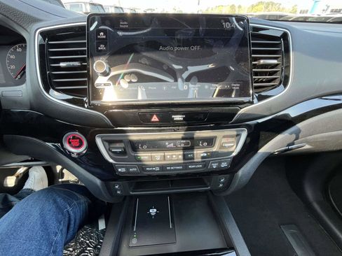 New 2026 Honda Ridgeline Black Edition image 12