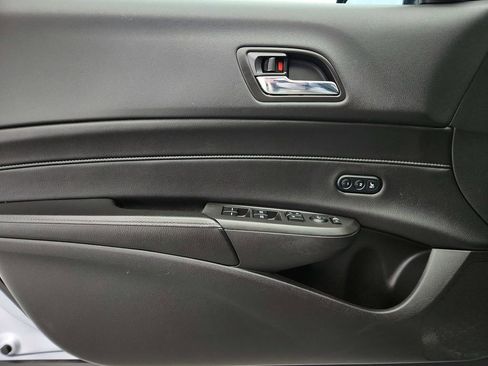 Used 2016 Acura ILX FWD image 25