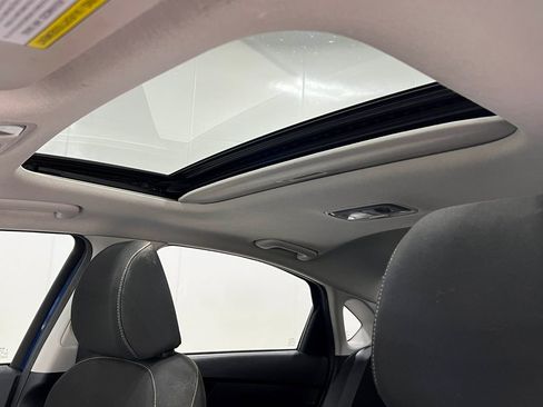 Used 2019 Kia Forte S w/ S Premium Package FWD image 12