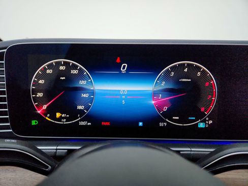 Certified 2025 Mercedes-Benz GLE 350 4MATIC image 14