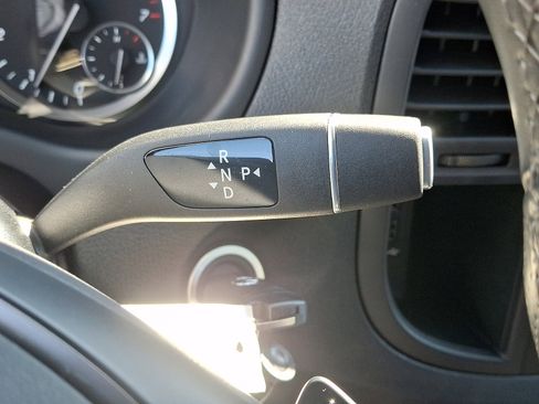 Used 2023 Mercedes-Benz Metris image 17