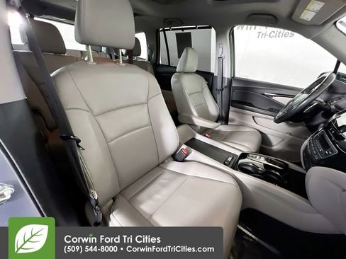 Used 2018 Honda Pilot Touring image 18