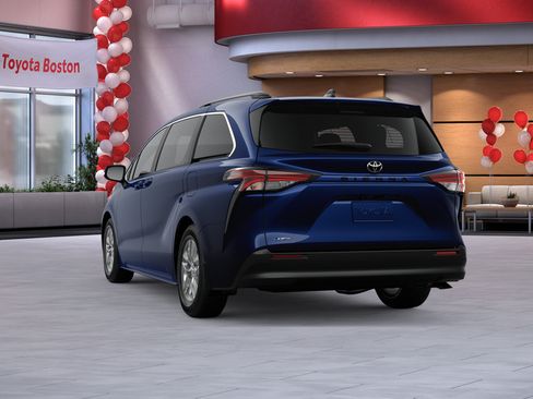 New 2026 Toyota Sienna LE FWD image 7