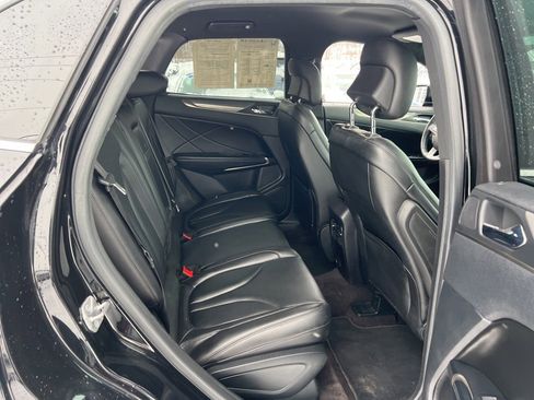 Used 2018 Lincoln MKC Premiere image 25
