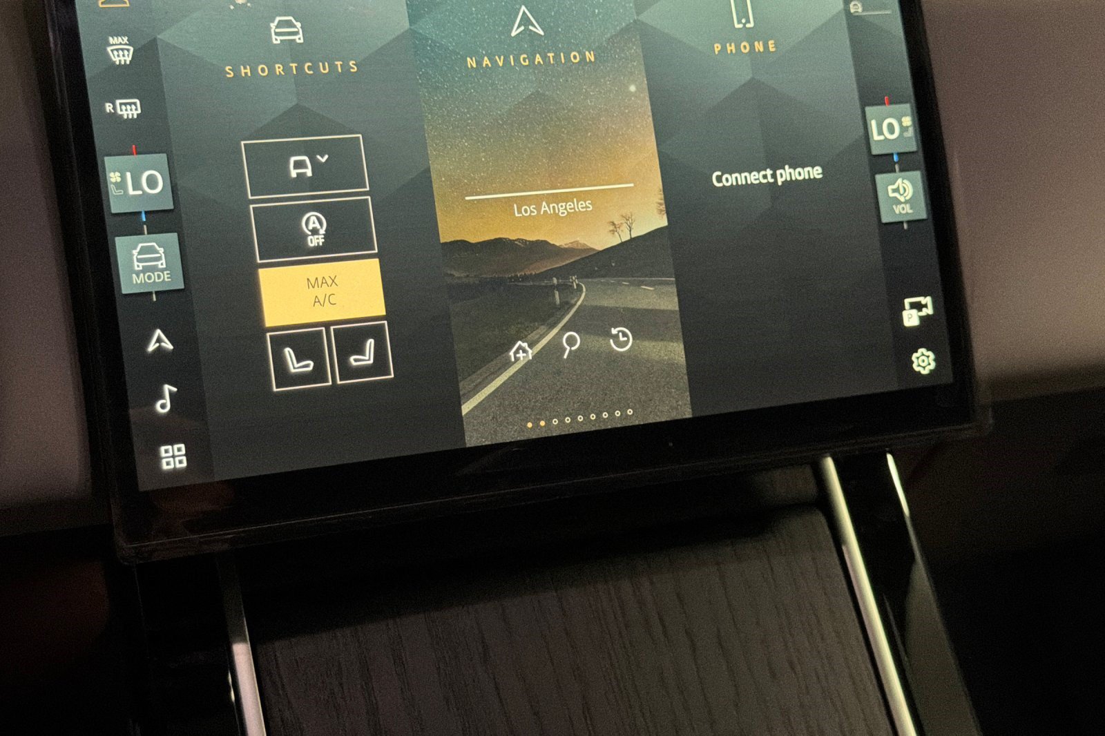 New 2026 Land Rover Range Rover Velar S AWD/4WD image 19