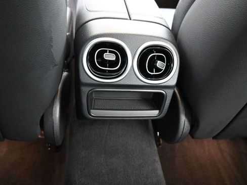 Used 2023 Mercedes-Benz C 300 Sedan image 27