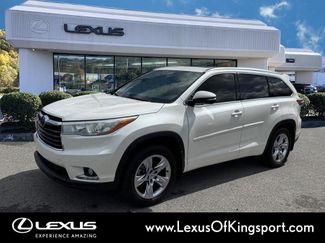 Used 2015 Toyota Highlander Limited w/ Driver Technology Package AWD/4WD video 1