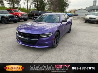 Used 2018 Dodge Charger SXT w/ Blacktop Package video 1
