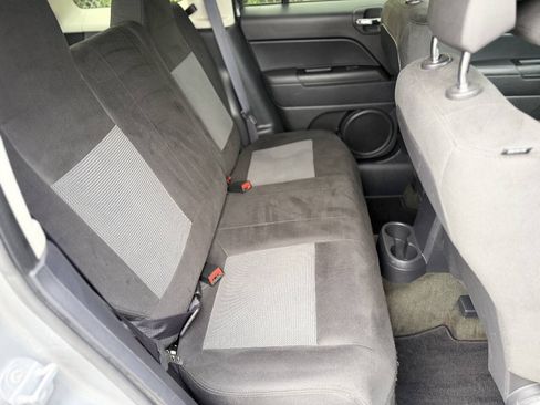 Used 2016 Jeep Patriot Sport w/ Power Value Group FWD image 12