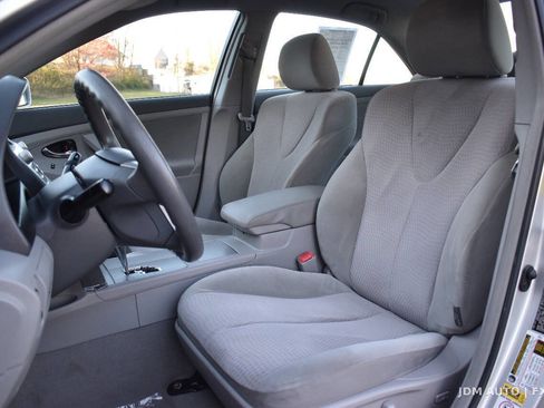Used 2011 Toyota Camry LE w/ LE Extra-Value Pkg FWD image 12