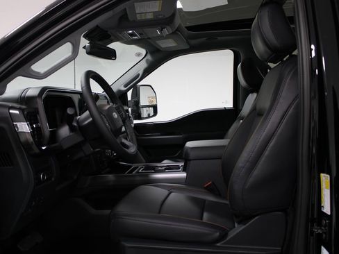 New 2026 Ford F250 Lariat w/ Black Appearance Package image 25