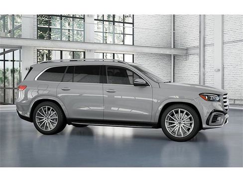 New 2026 Mercedes-Benz GLS 580 4MATIC image 14