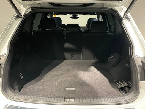 Used 2022 Volkswagen Tiguan SEL R-Line image 5