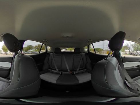 Used 2025 Chevrolet Trax LT w/ LT Convenience Package image 45