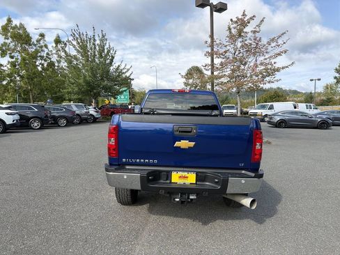 Used 2014 Chevrolet Silverado 3500 LT w/ Interior Plus Package AWD/4WD image 8