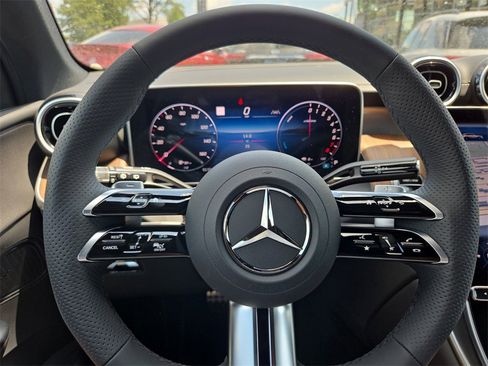 New 2025 Mercedes-Benz GLC 350e 4MATIC image 20