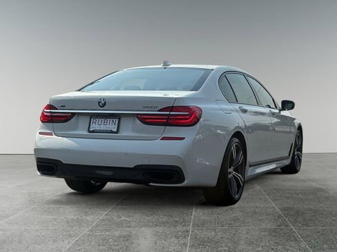 Used 2016 BMW 750i xDrive AWD/4WD image 7
