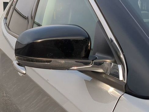 Used 2022 Jeep Compass Limited image 11