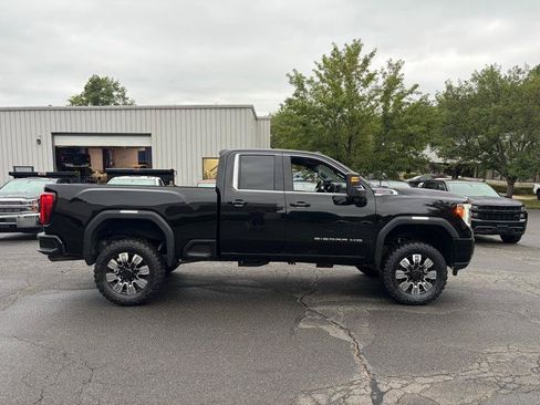 Used 2022 GMC Sierra 2500 SLE w/ SLE Convenience Package AWD/4WD image 2