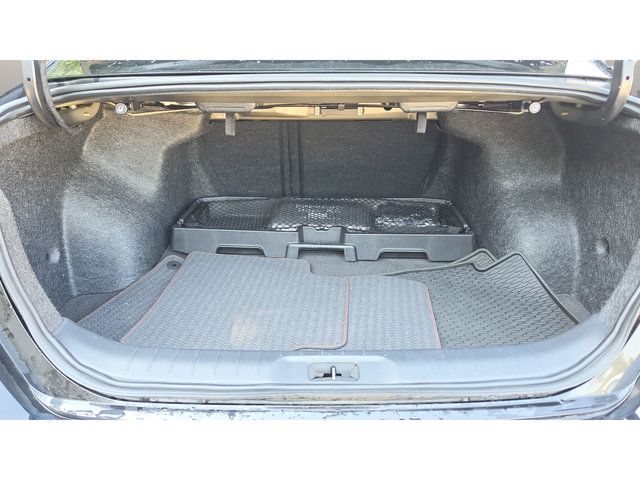 Used 2023 Nissan Altima 2.5 SR FWD image 16