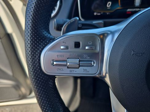 Used 2021 Mercedes-Benz GLB 35 AMG 4MATIC image 22