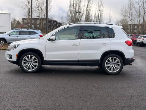 Used 2012 Volkswagen Tiguan SE image 4