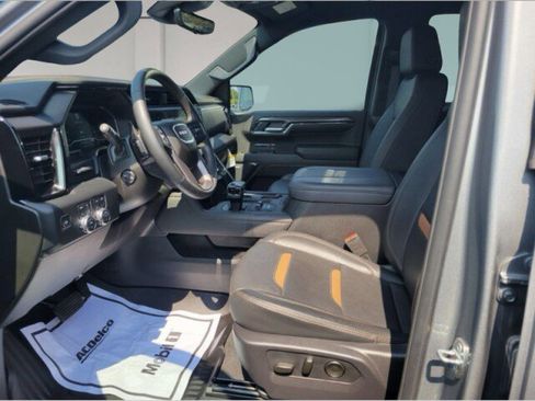Used 2024 GMC Sierra 1500 AT4 w/ Technology Package image 7