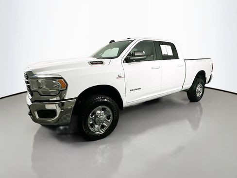 Used 2022 RAM 2500 Big Horn w/ Cold Weather Group AWD/4WD image 3