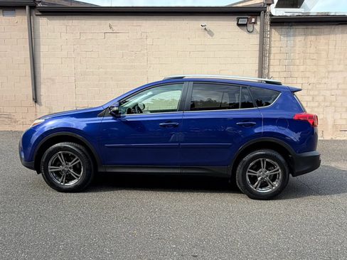 Used 2015 Toyota RAV4 XLE AWD/4WD image 4