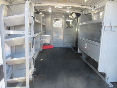 Used 2019 Ford Transit 150 130 Low Roof image 24