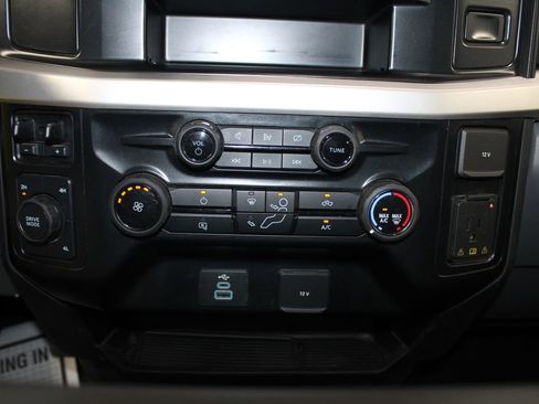 Used 2024 Ford F250 XLT image 51