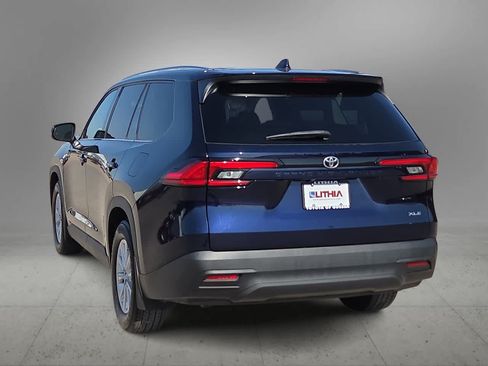 Certified 2024 Toyota Grand Highlander FWD image 7