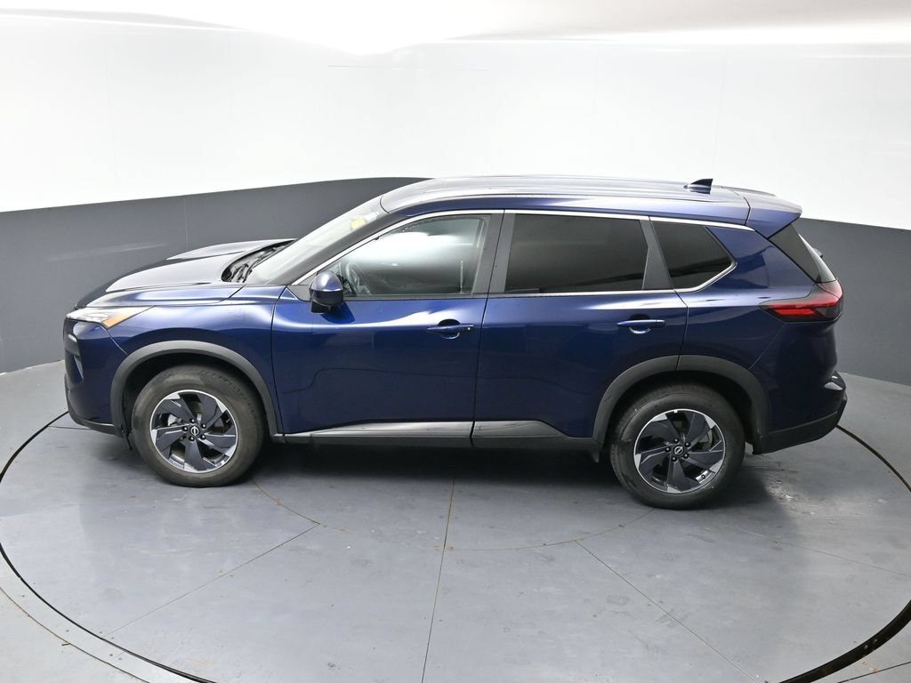 Used 2025 Nissan Rogue SV FWD image 36