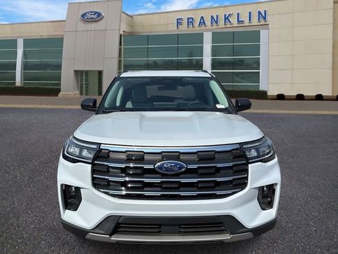 New 2026 Ford Explorer Active AWD/4WD image 2