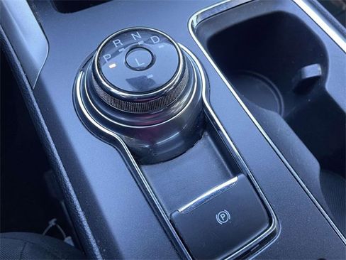 Certified 2020 Ford Fusion SE image 16