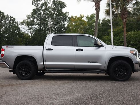 Used 2019 Toyota Tundra SR5 RWD image 7