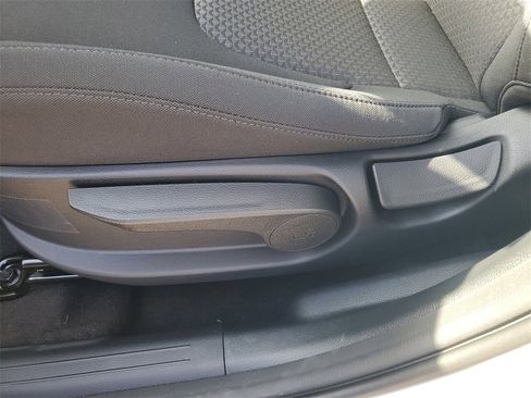 New 2026 Kia Sportage LX image 7