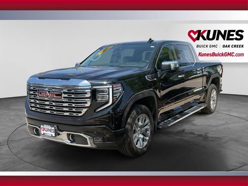 Used 2023 GMC Sierra 1500 Denali w/ Technology Package AWD/4WD image 5