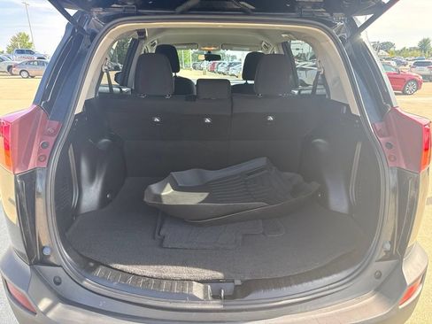Used 2014 Toyota RAV4 LE FWD image 19