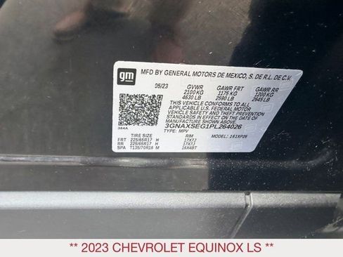 Used 2023 Chevrolet Equinox LS AWD/4WD image 18