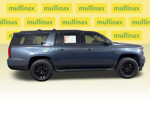 Used 2019 Chevrolet Suburban Premier AWD/4WD image 2