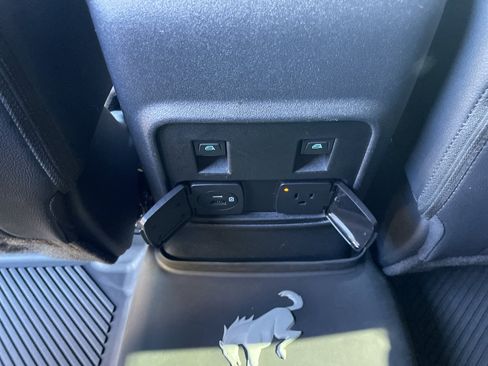 Used 2023 Ford Bronco Wildtrak image 65