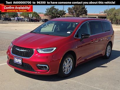 Used 2024 Chrysler Pacifica Touring-L