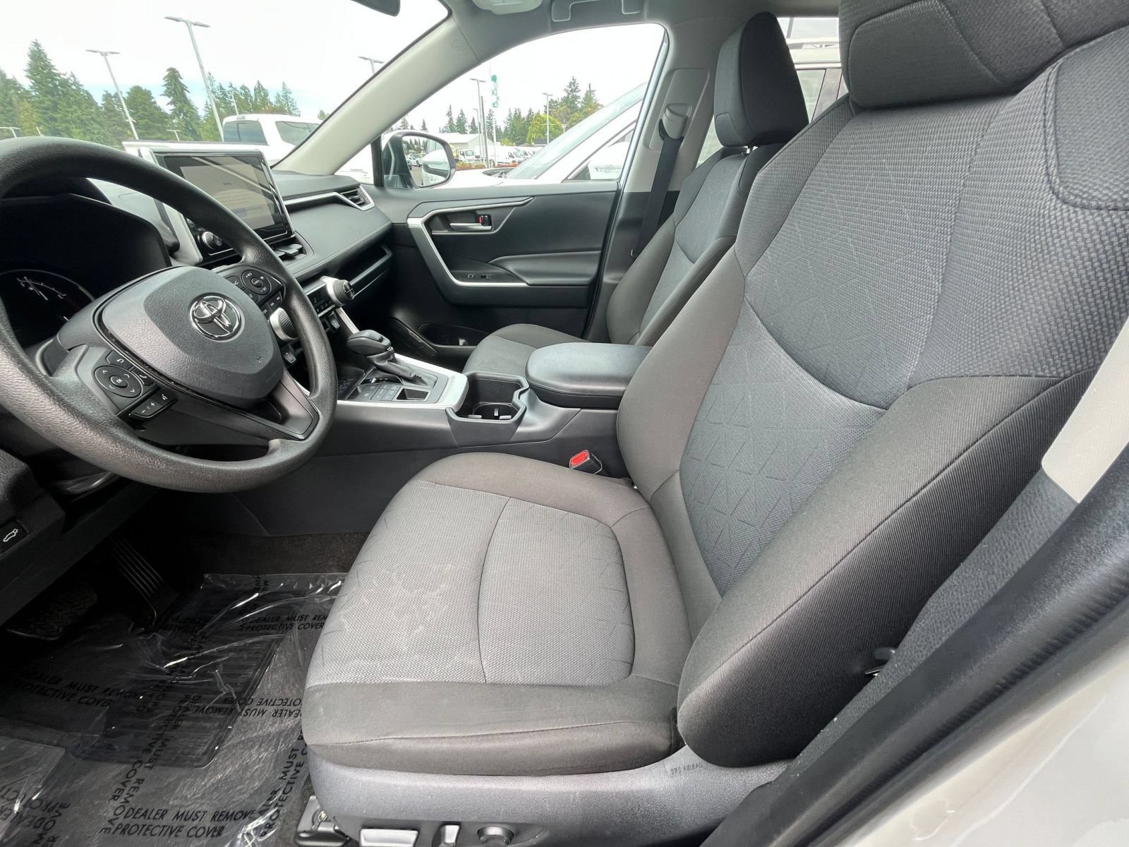 Used 2025 Toyota RAV4 XLE w/ Convenience Package AWD/4WD image 27