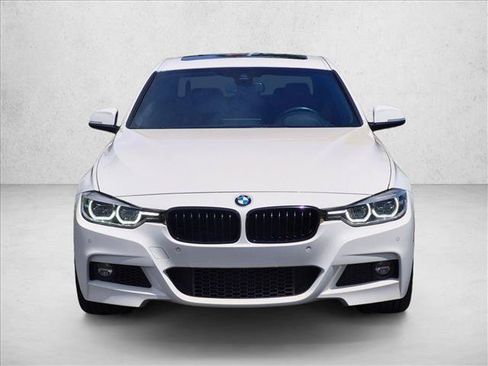 Used 2017 BMW 340i Sedan RWD image 2