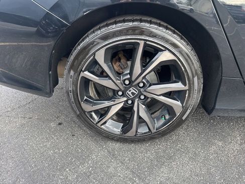 Used 2019 Honda Civic Sport image 15