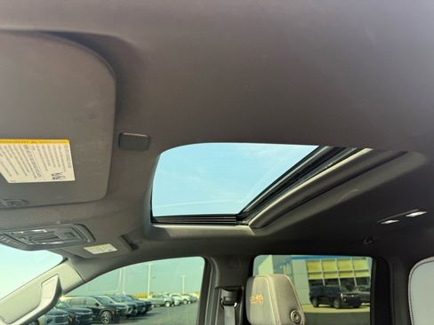 Used 2024 Chevrolet Silverado 1500 High Country w/ Midnight Edition image 14